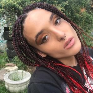 Meet your Posher, Zan